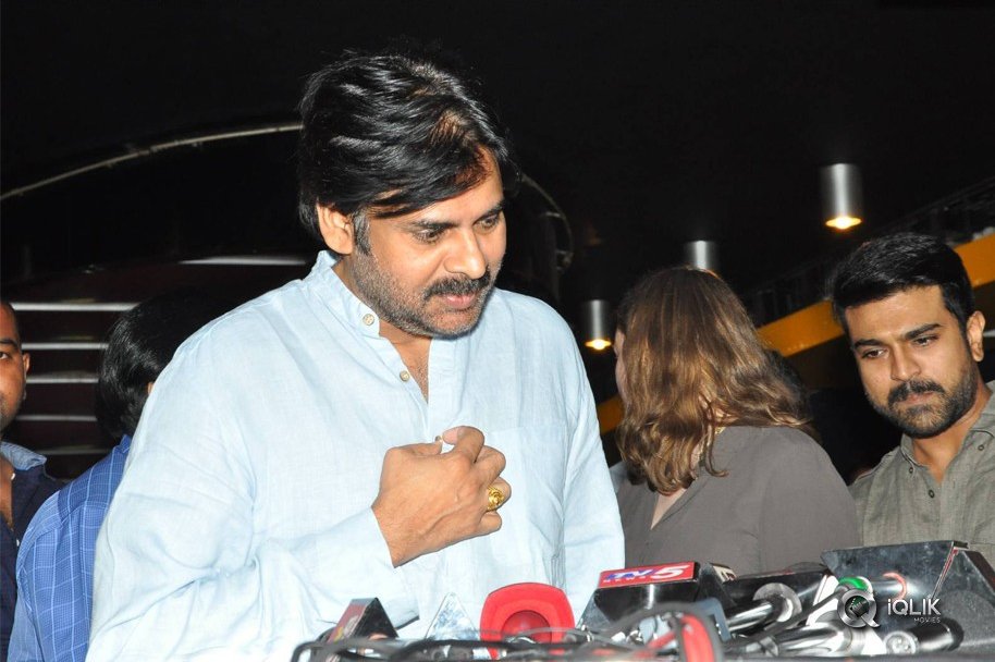 Pawan-Kalyan-Watched-Rangasthalam-along-with-Ram-Charan